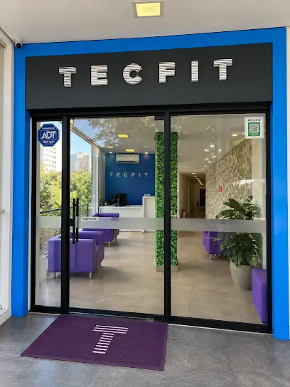 Fachada e entrada da Tecfit Vila Leopoldina